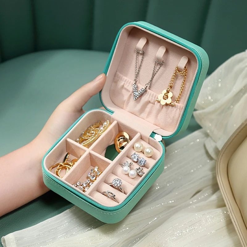 Small Jewellery Box - Mini Travel Jewellery Boxes Case, Portable Faux Leather Jewellery Storage Box Organiser for Women Girls - Image 4
